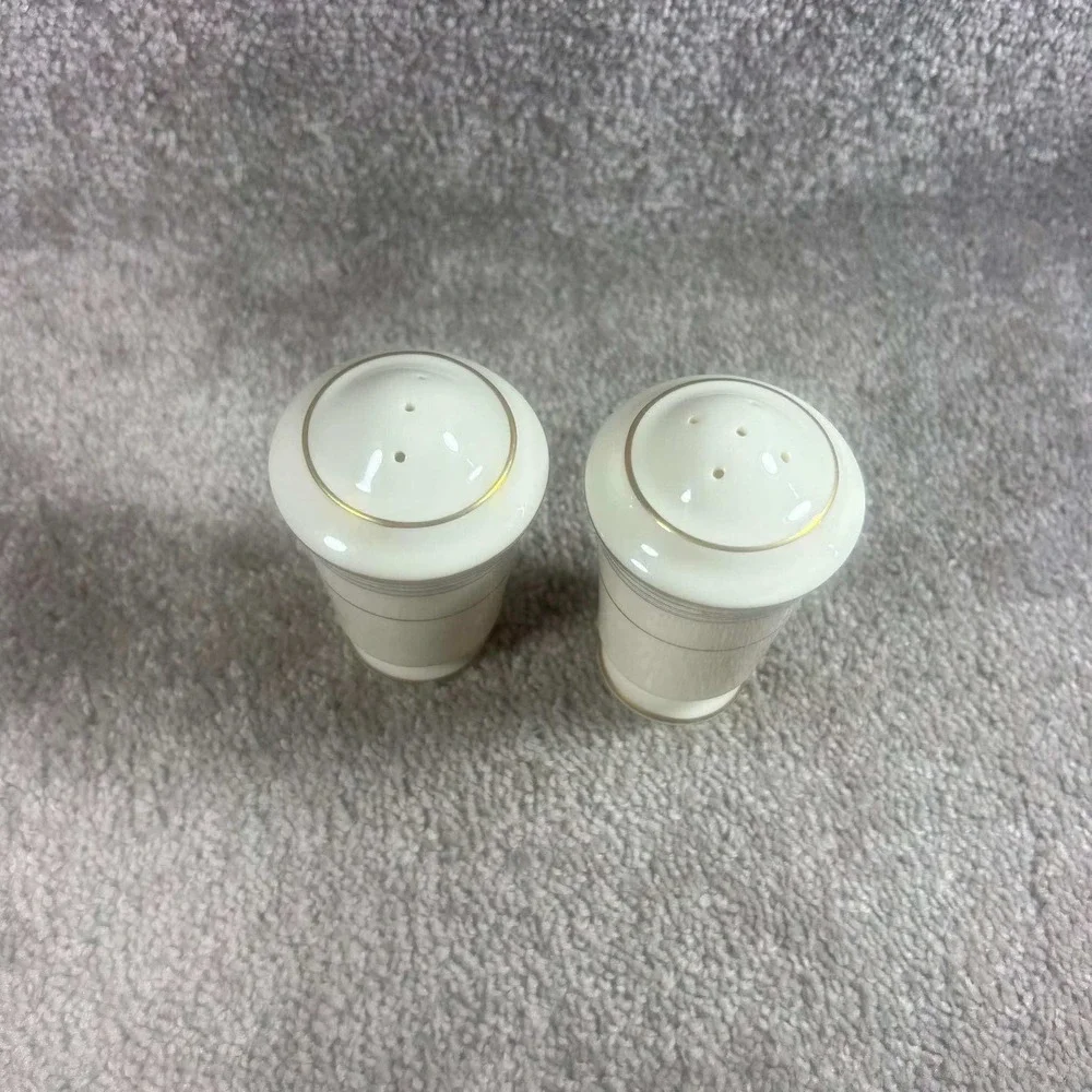 Noritake Salt and Pepper Shakers Set Cream Gold Japan Grandmacore MCM